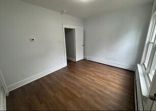 1151 E 4th St, Unit 1 in Bethlehem, PA - Foto de edificio - Building Photo