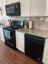 9619 Pleasanton Blf in San Antonio, TX - Building Photo - Building Photo