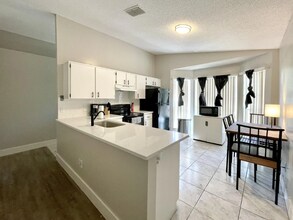 9303 4th Ave in Orlando, FL - Building Photo - Building Photo