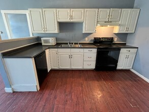 342 Main St in Bingham, ME - Foto de edificio - Building Photo