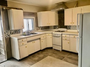 845 Main St in Pioche, NV - Building Photo - Building Photo