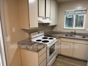 3401 Mission Dr in Santa Cruz, CA - Building Photo - Building Photo