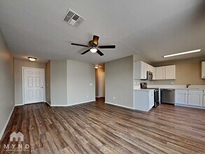 3517 S Bowman Rd in Apache Junction, AZ - Foto de edificio - Building Photo