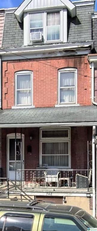 748 S Hall St in Allentown, PA - Foto de edificio - Building Photo