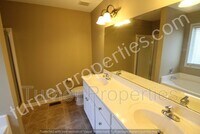 141 Loyd Ct photo'