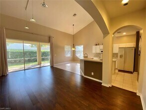 74 Burnt Pine Dr in Naples, FL - Building Photo - Building Photo