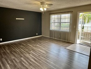 2515 Polk St in Hollywood, FL - Building Photo - Building Photo