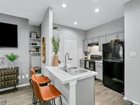 Westover on 80 in Mesquite, TX - Building Photo