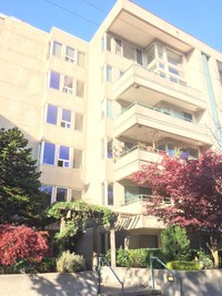 Capitol Hill Park in Seattle, WA - Foto de edificio - Building Photo