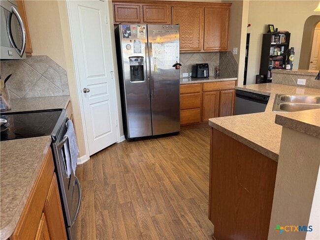 property at 1126 Neuberry Cliffe