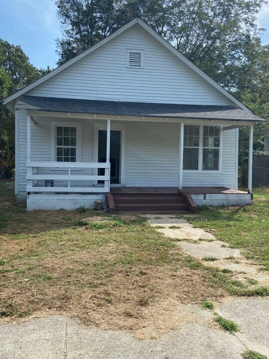 114 N Missouri St in Jackson, TN - Building Photo