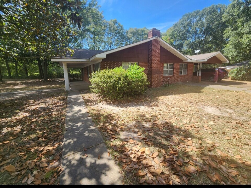 5621 Hwy 28 E in Pineville, LA - Building Photo