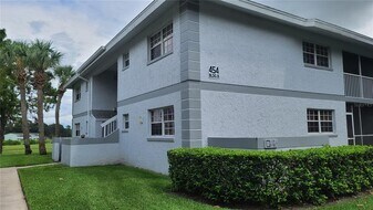 454 Fairways Cir in Ocala, FL - Building Photo