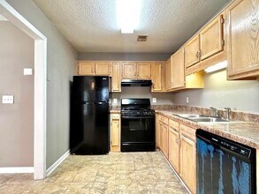 3604 Spring Trce in Decatur, GA - Building Photo - Building Photo