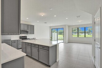 2202 Appleton Cir S in Oakland Park, FL - Building Photo - Building Photo