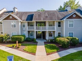 207 Arlin Rd in Monroe, NY - Building Photo