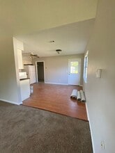 822 Lost Grove Ln in Hinesville, GA - Building Photo - Building Photo