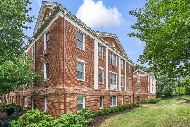 922 S Washington St in Alexandria, VA - Building Photo - Building Photo