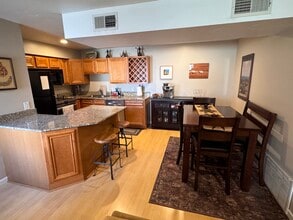 5300 E Cherry Creek South Dr, Unit 1221 in Denver, CO - Building Photo - Building Photo