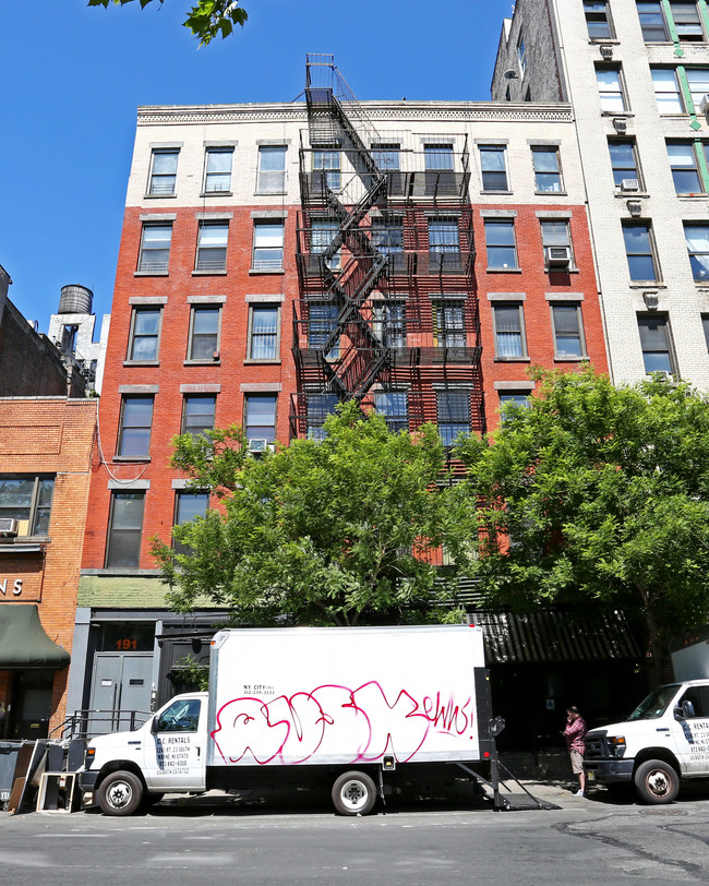 191 Chrystie St in New York, NY - Building Photo - Building Photo