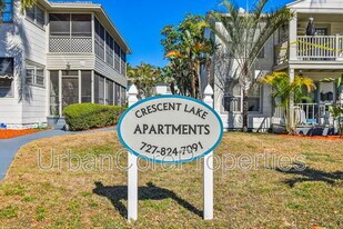 1527 5th St N in St. Petersburg, FL - Building Photo