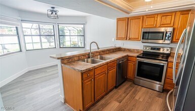 1702 SE 14th St in Cape Coral, FL - Building Photo - Building Photo