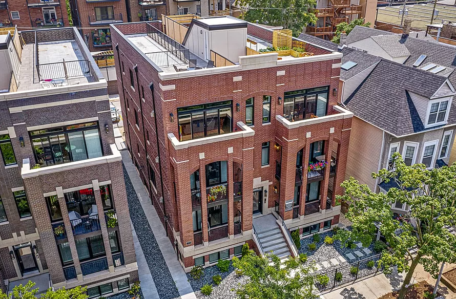 3343 N Kenmore Ave, Unit 1N in Chicago, IL - Foto de edificio