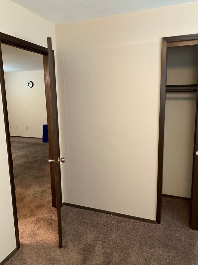 405 3rd Ave SW in Cascade, IA - Building Photo - Building Photo