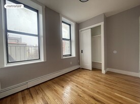 2269 7th Ave in New York, NY - Building Photo - Building Photo