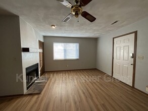 204 Eagle Ridge in O'Fallon, IL - Building Photo - Building Photo