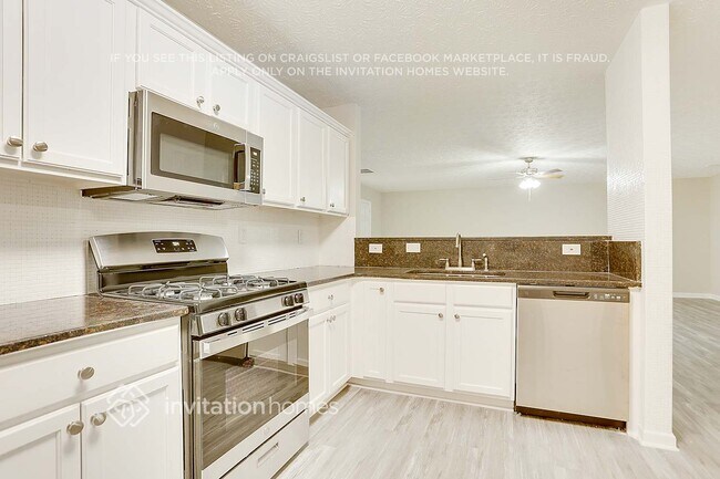 3092 Rusticwood Ct in Snellville, GA - Foto de edificio - Building Photo