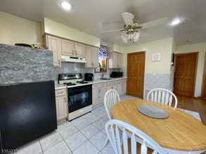 3 Cedar Hill Ave in Belleville, NJ - Building Photo - Building Photo