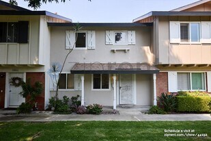 19858 Leighton Ln in Huntington Beach, CA - Building Photo