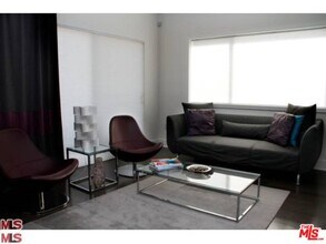 1700 Sawtelle Blvd in Los Angeles, CA - Building Photo - Building Photo