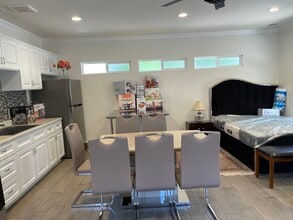 20227 Leadwell St in Winnetka, CA - Building Photo - Building Photo