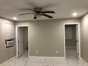 1374 Agnes St in Jacksonville, FL - Building Photo - Building Photo