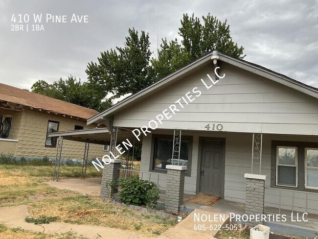 410 W Pine Ave in Sayre, OK - Building Photo - Building Photo