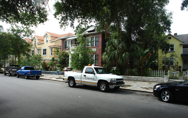 Georgian in St. Petersburg, FL - Building Photo - Building Photo