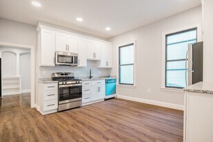 344 Saratoga St, Unit 1 in Boston, MA - Building Photo