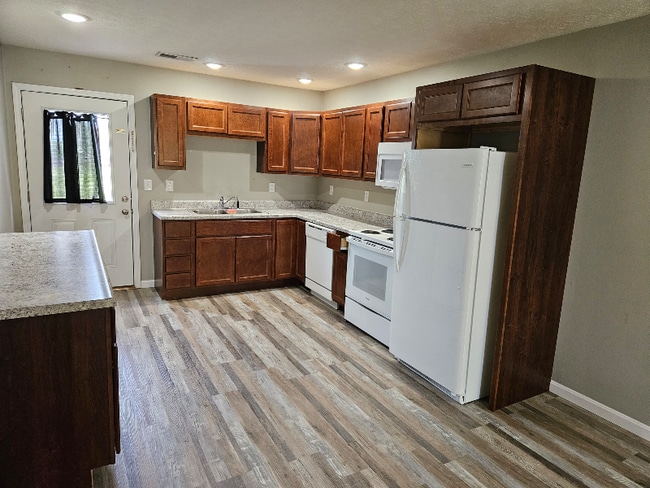 104 Greer Rd in Payneville, KY - Building Photo - Building Photo