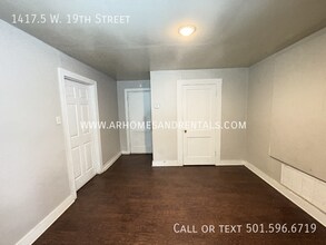 1417.5 W 19th St in North Little Rock, AR - Building Photo - Building Photo
