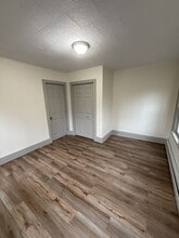 18 Railroad Ave in Taunton, MA - Building Photo - Building Photo