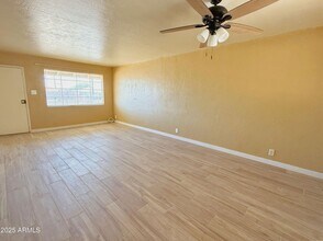 1749 E Southern Ave in Phoenix, AZ - Building Photo - Building Photo
