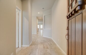 504 Bighorn Dr. in League City, TX - Building Photo - Building Photo