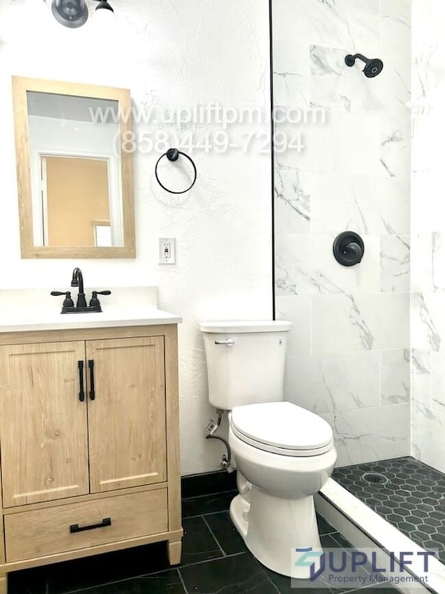 1236 Orkney Ln in Encinitas, CA - Building Photo - Building Photo