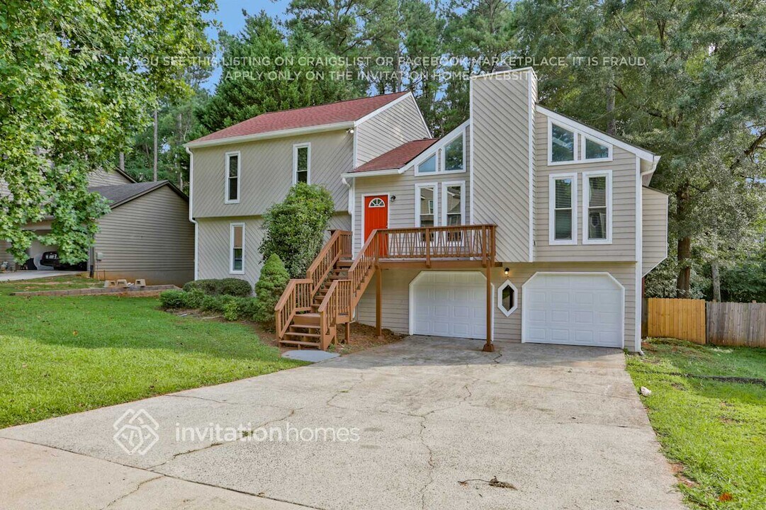 335 McKees Rock Ln in Lawrenceville, GA - Building Photo