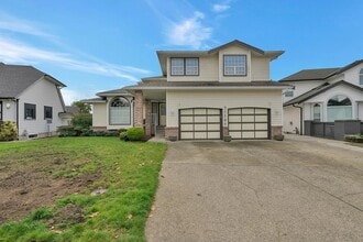 32186 Elkford Dr in Abbotsford, BC - Building Photo - Building Photo
