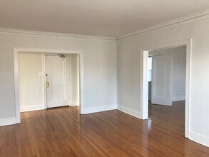 534 Hinman Ave, Unit W3 in Evanston, IL - Building Photo - Building Photo