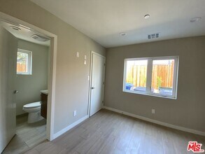 2199 W Court St in Los Angeles, CA - Building Photo - Building Photo