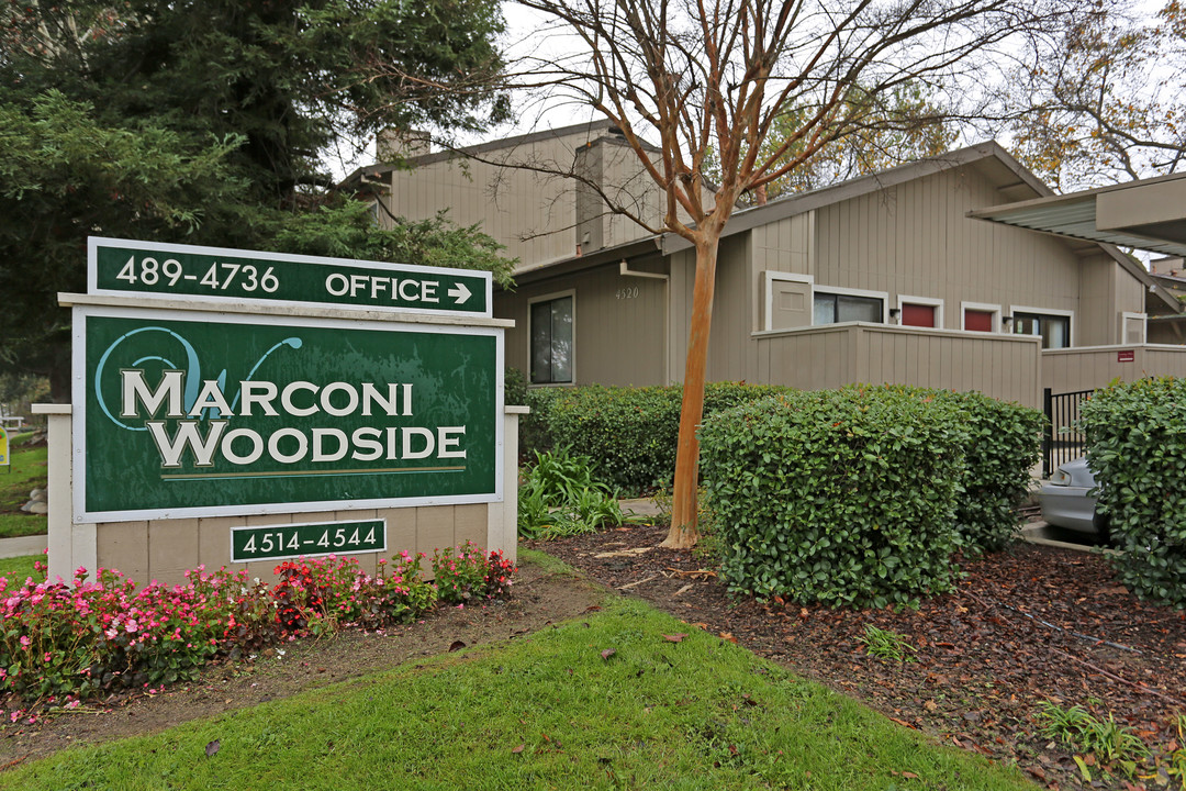 Marconi Woodside in Sacramento, CA - Foto de edificio